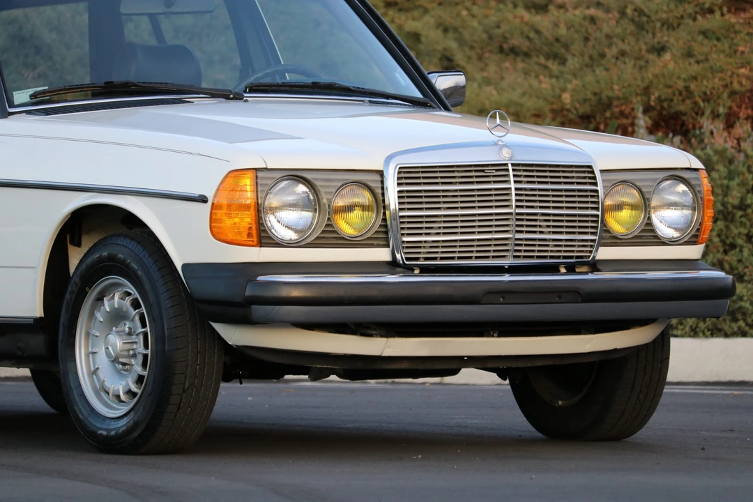 1983 Mercedes-Benz W123 Wagon (S123) - Image 29 of 31