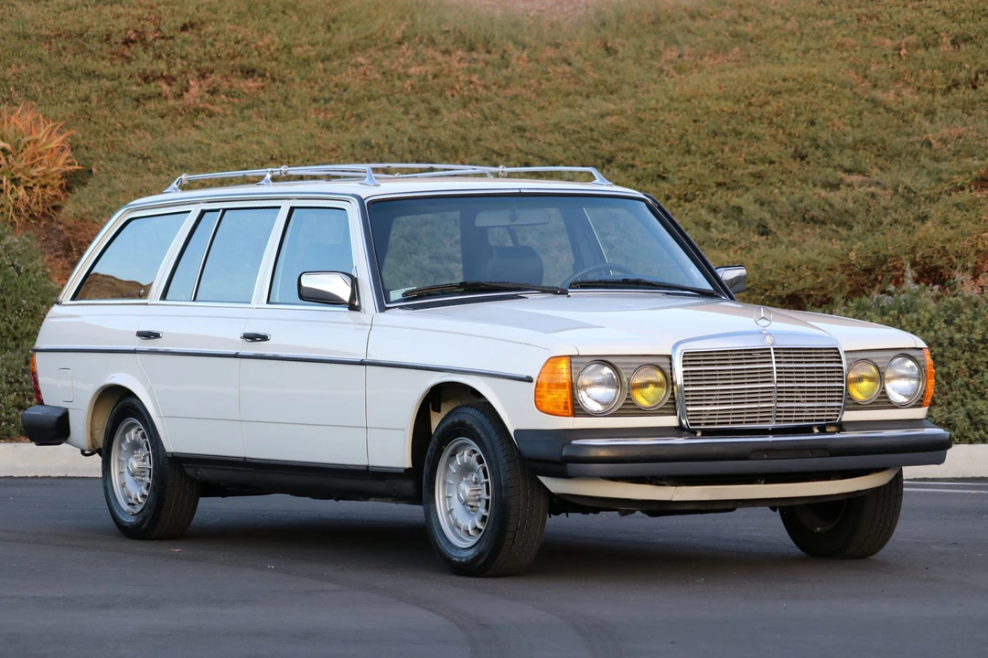 1983 Mercedes-Benz W123 Wagon (S123) - Image 13 of 31