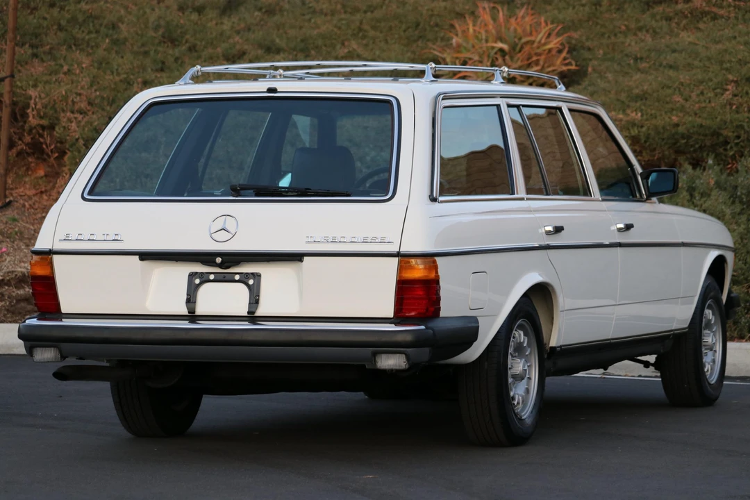1983 Mercedes-Benz W123 Wagon (S123) - Image 9 of 31