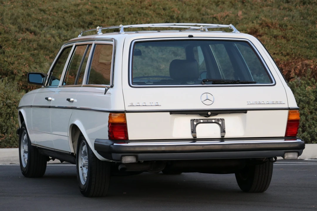 1983 Mercedes-Benz W123 Wagon (S123) - Image 6 of 31
