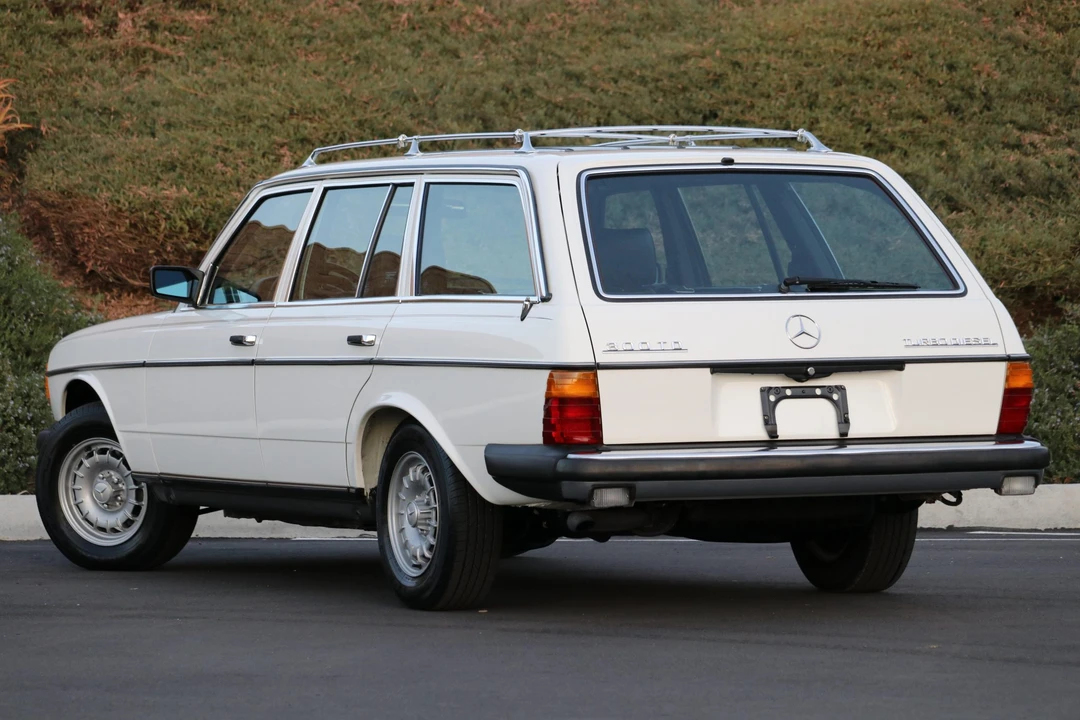 1983 Mercedes-Benz W123 Wagon (S123) - Image 5 of 31