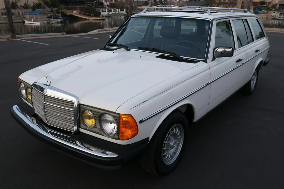1983 Mercedes-Benz W123 Wagon (S123) - Image 19 of 31