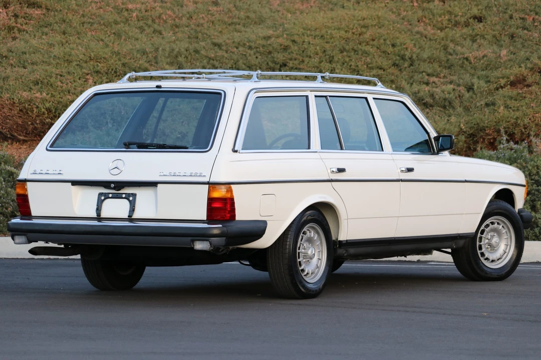 1983 Mercedes-Benz W123 Wagon (S123) - Image 10 of 31