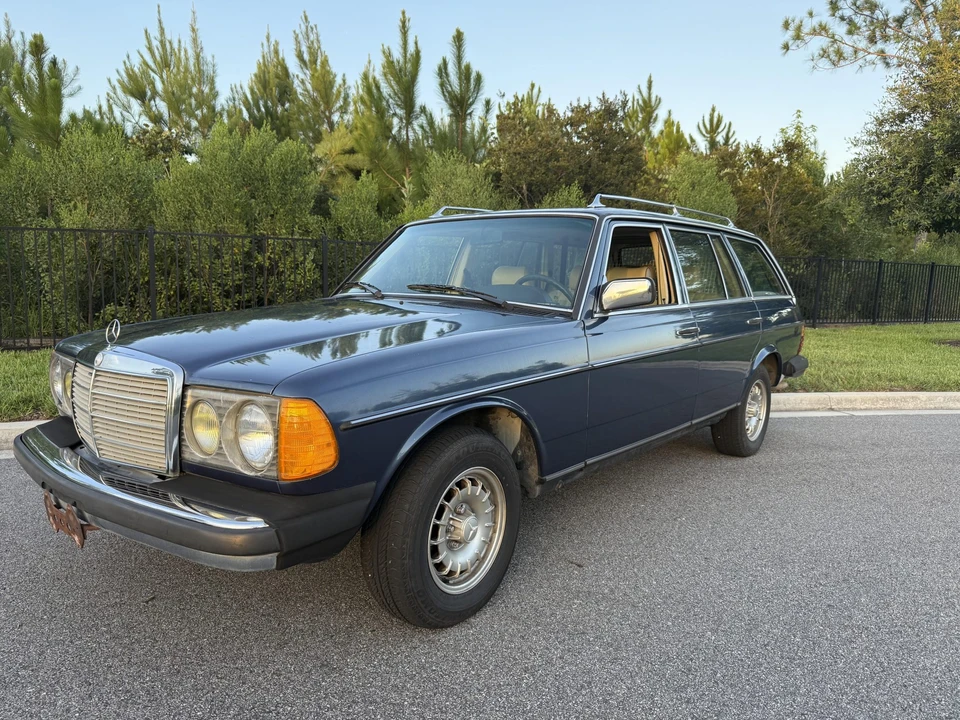 1983 Mercedes-Benz W123 Wagon (S123) - Image 3 of 31