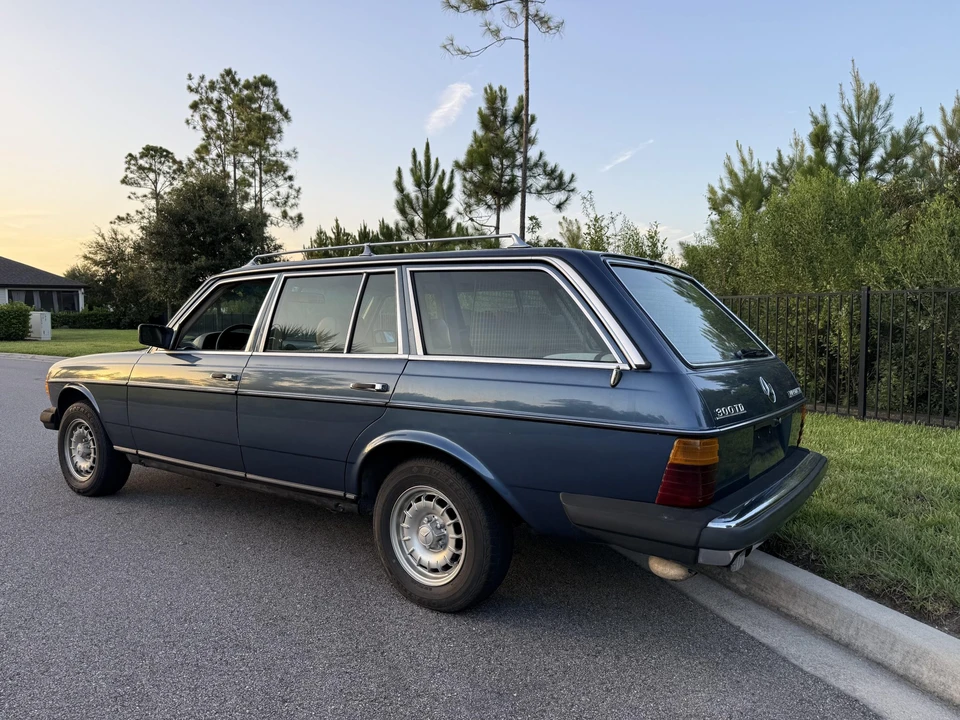 1983 Mercedes-Benz W123 Wagon (S123) - Image 6 of 31