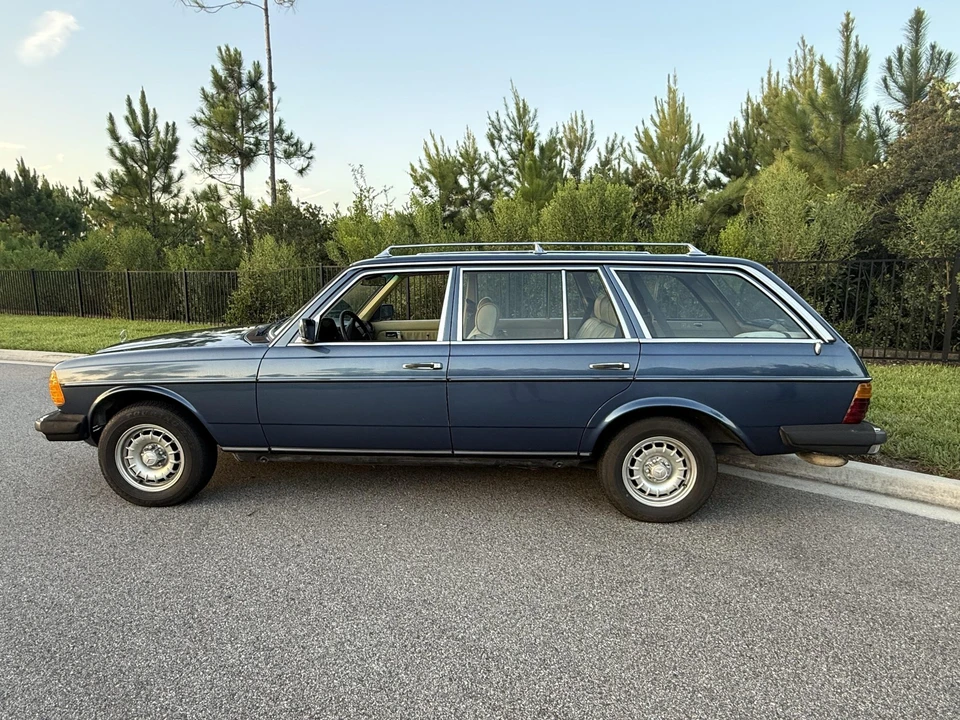1983 Mercedes-Benz W123 Wagon (S123) - Image 5 of 31