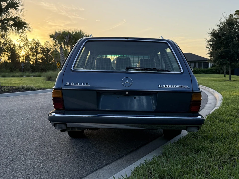 1983 Mercedes-Benz W123 Wagon (S123) - Image 7 of 31