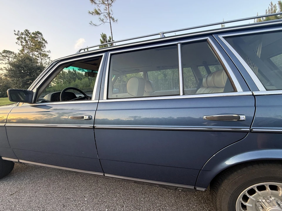 1983 Mercedes-Benz W123 Wagon (S123) - Image 26 of 31
