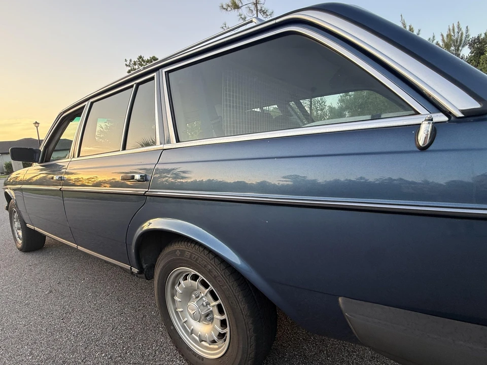 1983 Mercedes-Benz W123 Wagon (S123) - Image 27 of 31