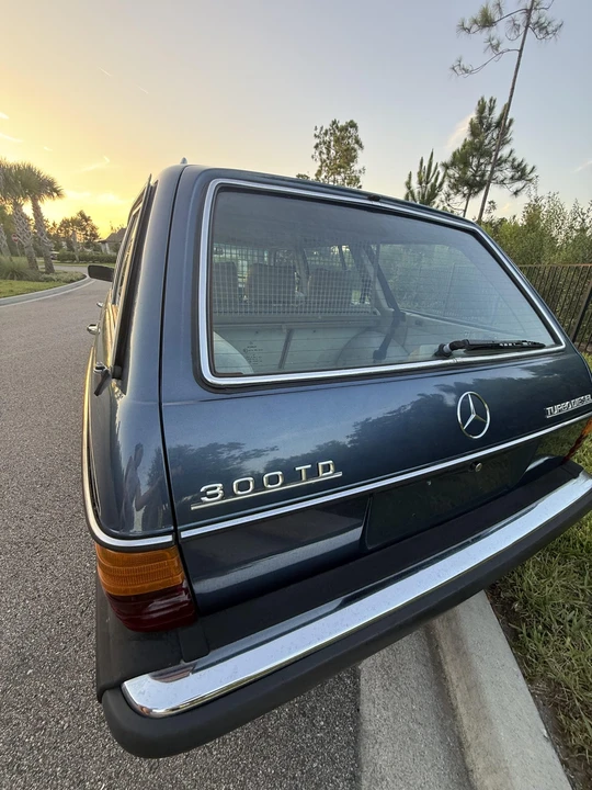 1983 Mercedes-Benz W123 Wagon (S123) - Image 30 of 31