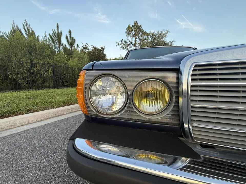 1983 Mercedes-Benz W123 Wagon (S123) - Image 14 of 31
