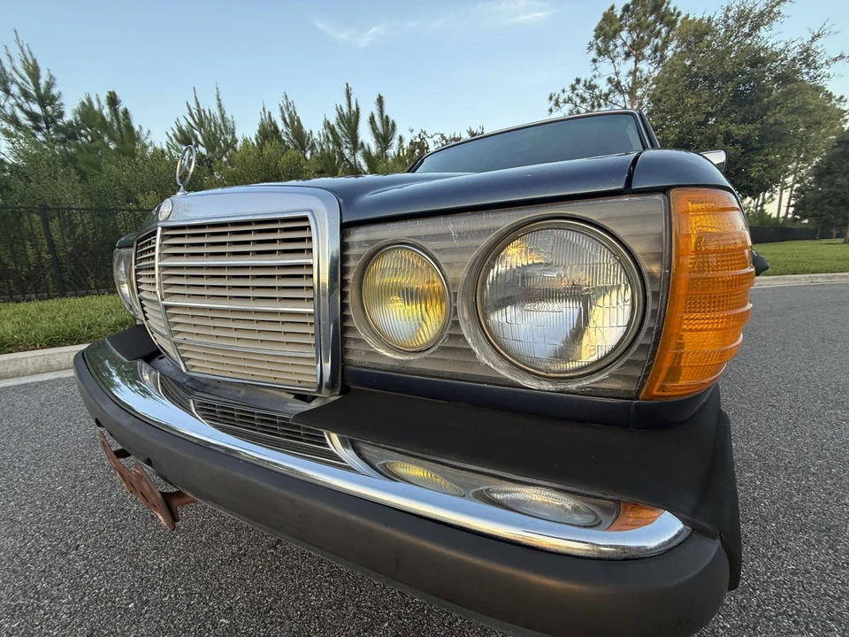 1983 Mercedes-Benz W123 Wagon (S123) - Image 16 of 31