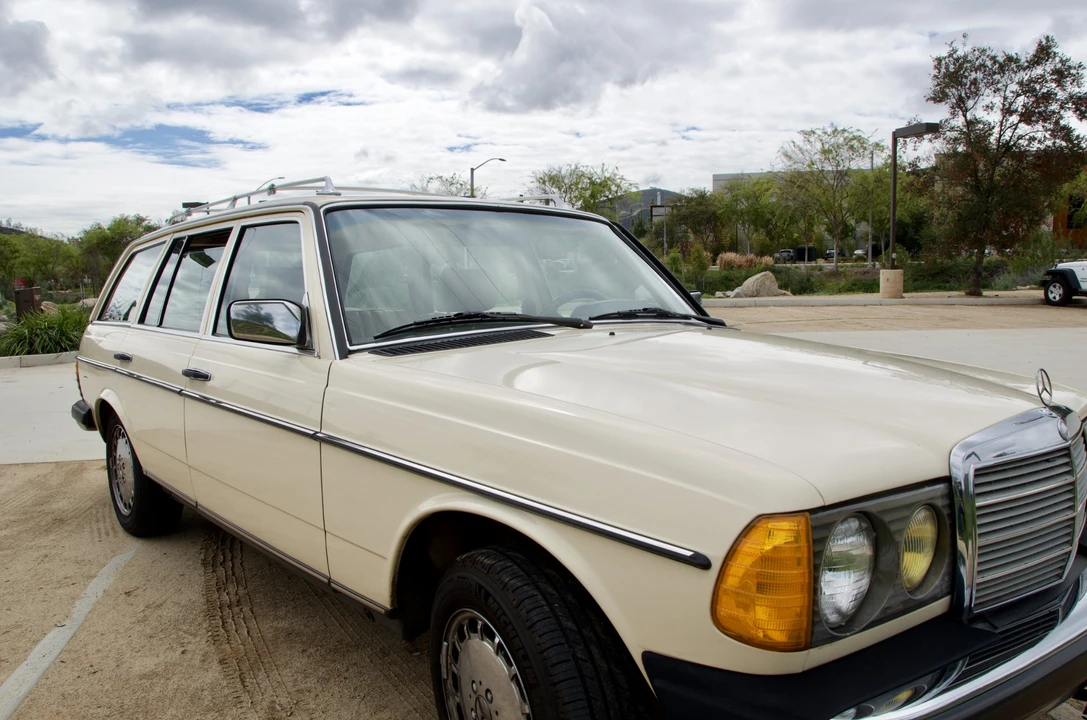 1983 Mercedes-Benz W123 Wagon (S123) - Image 20 of 31