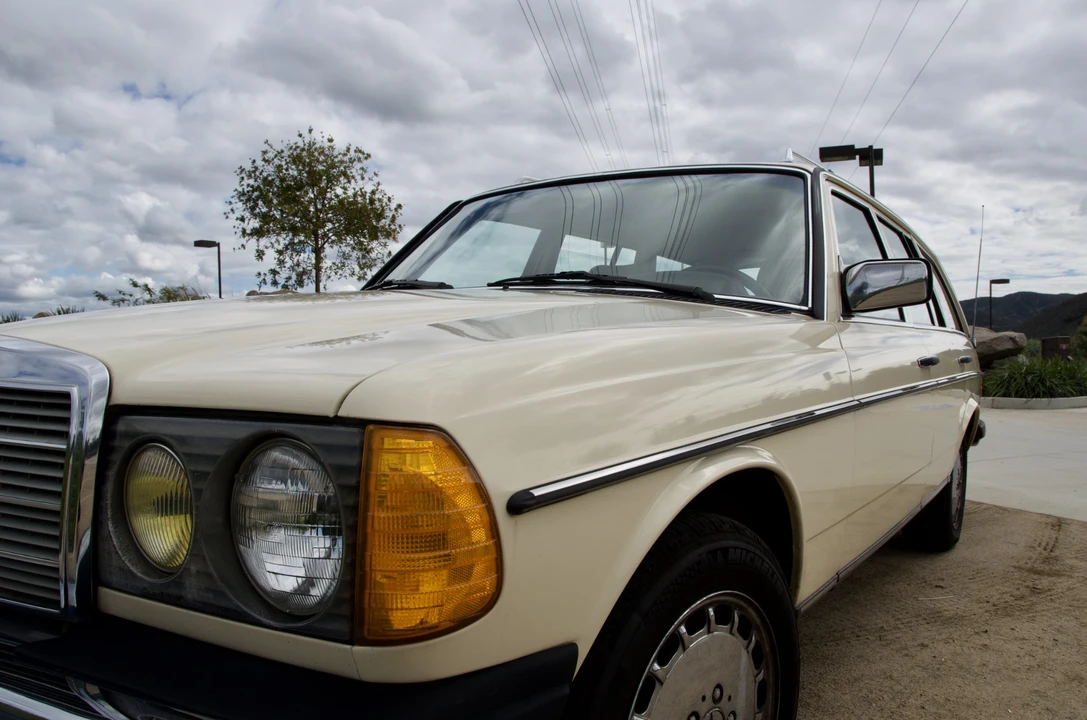 1983 Mercedes-Benz W123 Wagon (S123) - Image 22 of 31