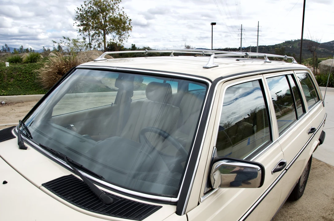 1983 Mercedes-Benz W123 Wagon (S123) - Image 25 of 31