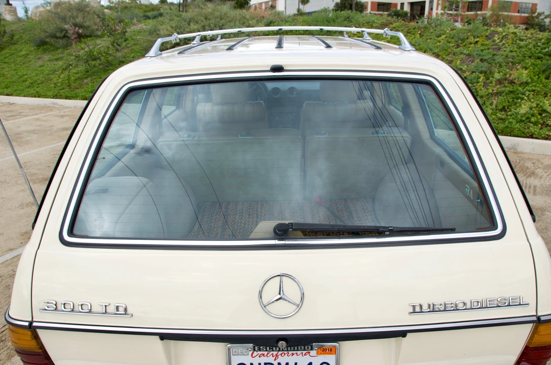 1983 Mercedes-Benz W123 Wagon (S123) - Image 29 of 31