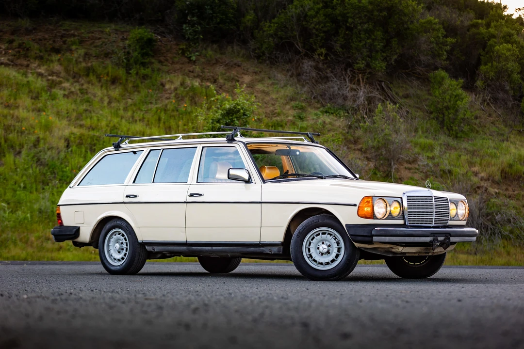 1983 Mercedes-Benz E-Class - Image 29 of 31