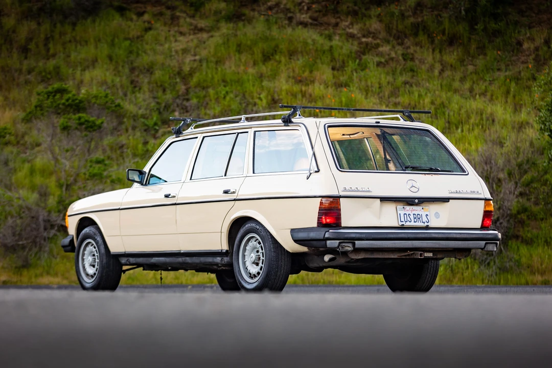 1983 Mercedes-Benz E-Class - Image 19 of 31