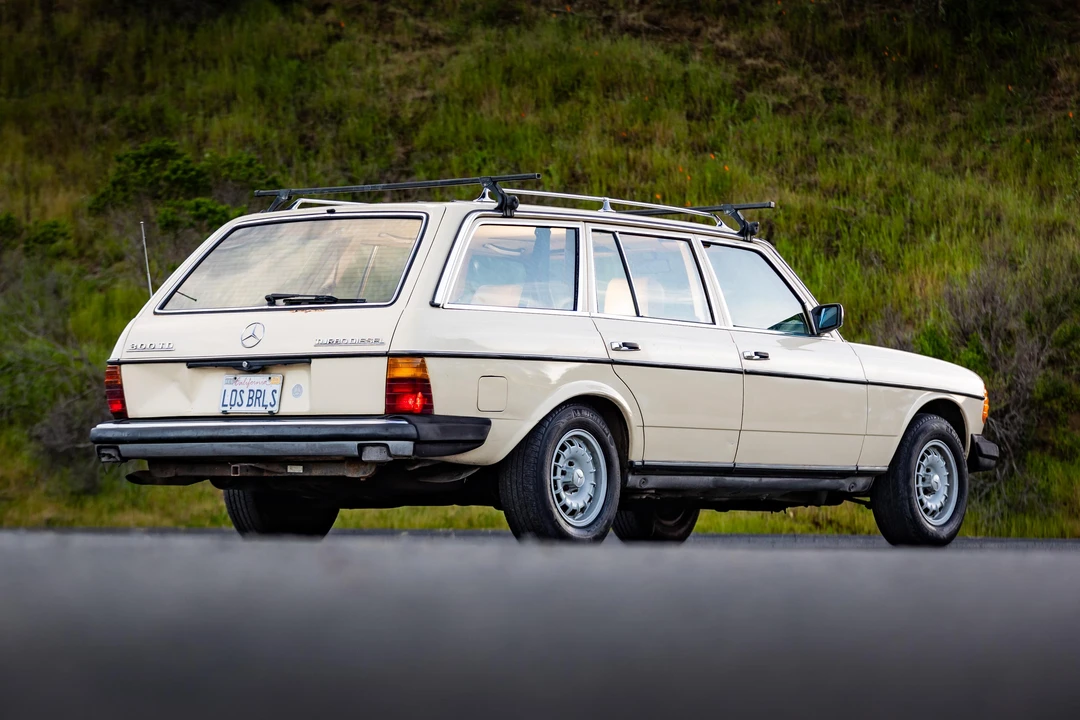 1983 Mercedes-Benz E-Class - Image 27 of 31