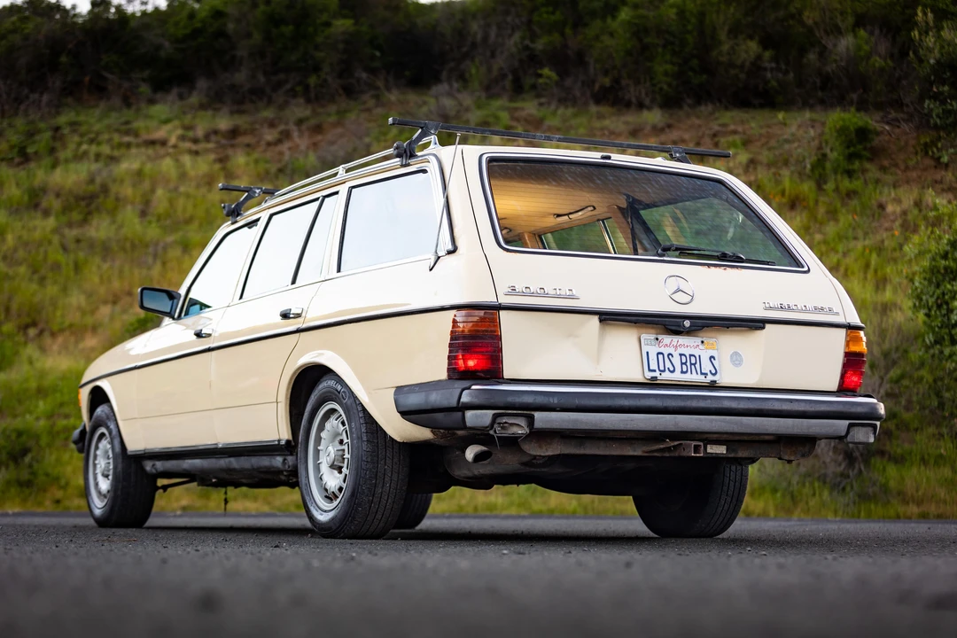 1983 Mercedes-Benz E-Class - Image 23 of 31
