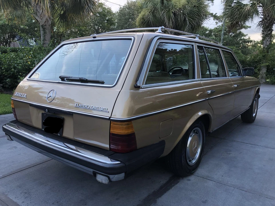 1983 Mercedes-Benz E-Class - Image 4 of 31