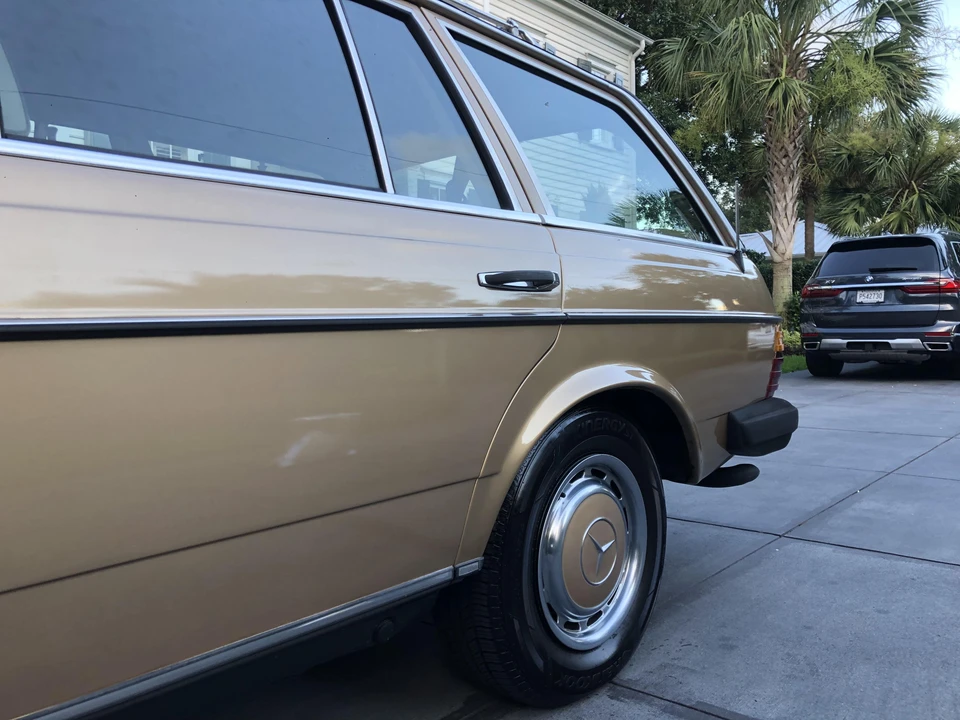 1983 Mercedes-Benz E-Class - Image 21 of 31
