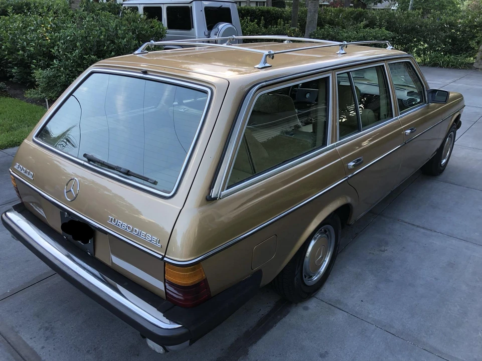 1983 Mercedes-Benz E-Class - Image 7 of 31