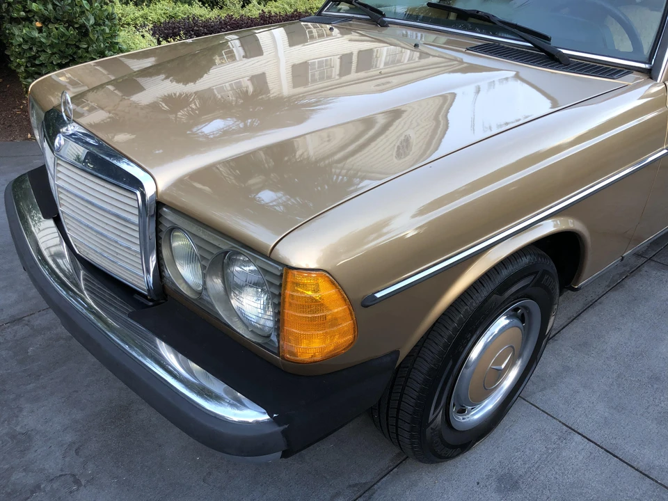 1983 Mercedes-Benz E-Class - Image 15 of 31