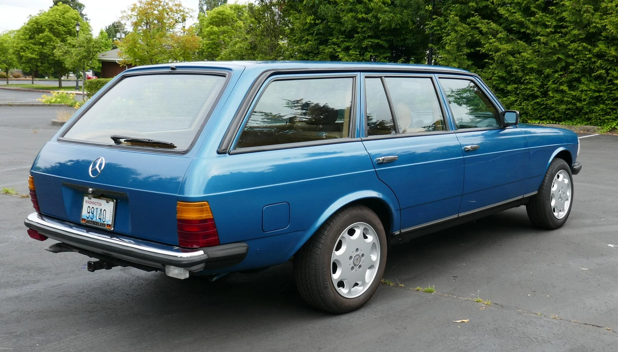 1983 Mercedes-Benz E-Class - Image 8 of 8