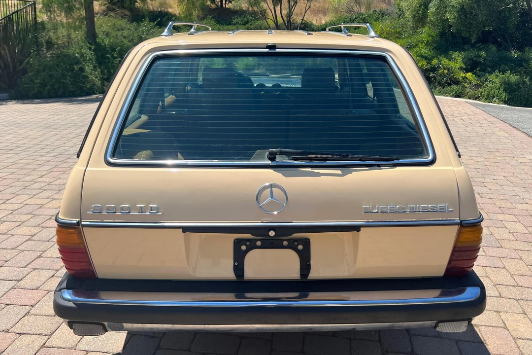 1983 Mercedes-Benz E-Class - Image 5 of 31