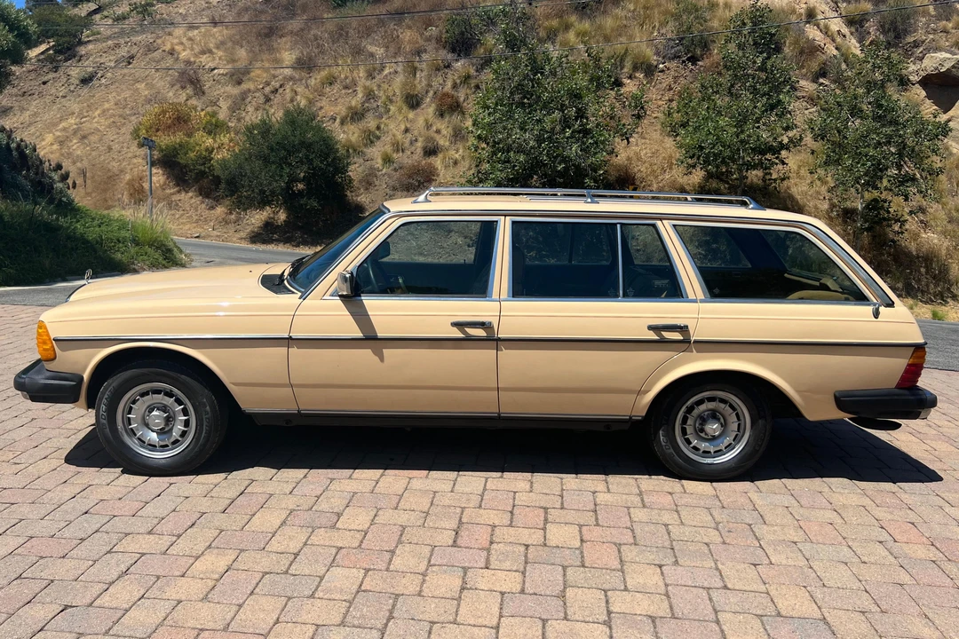 1983 Mercedes-Benz E-Class - Image 3 of 31