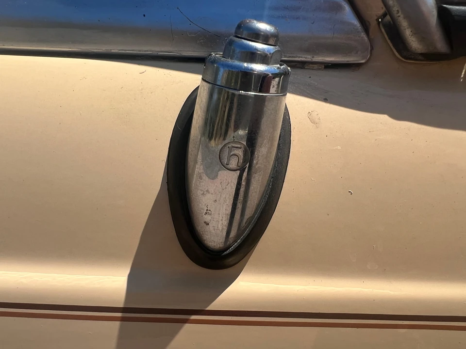 1983 Mercedes-Benz E-Class - Image 19 of 31