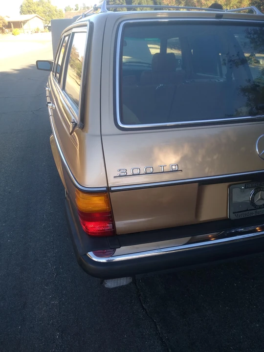 1983 Mercedes-Benz E-Class - Image 28 of 31