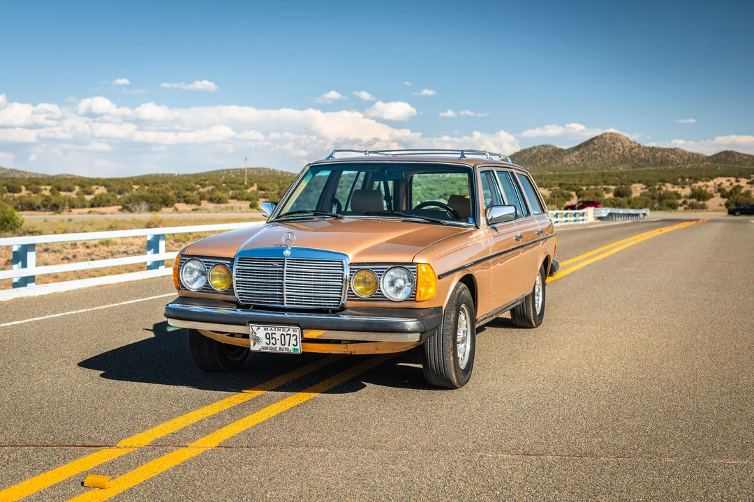 1983 Mercedes-Benz E-Class - Image 9 of 31