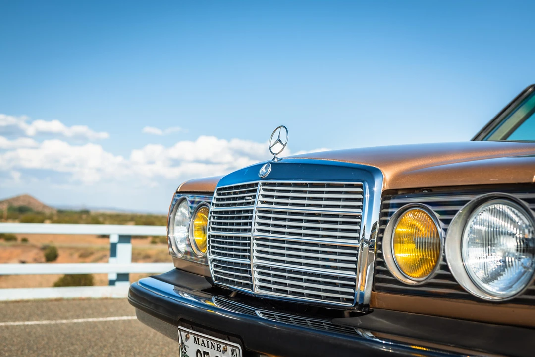 1983 Mercedes-Benz E-Class - Image 17 of 31