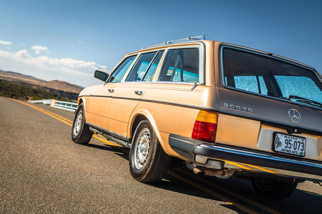 1983 Mercedes-Benz E-Class - Image 29 of 31