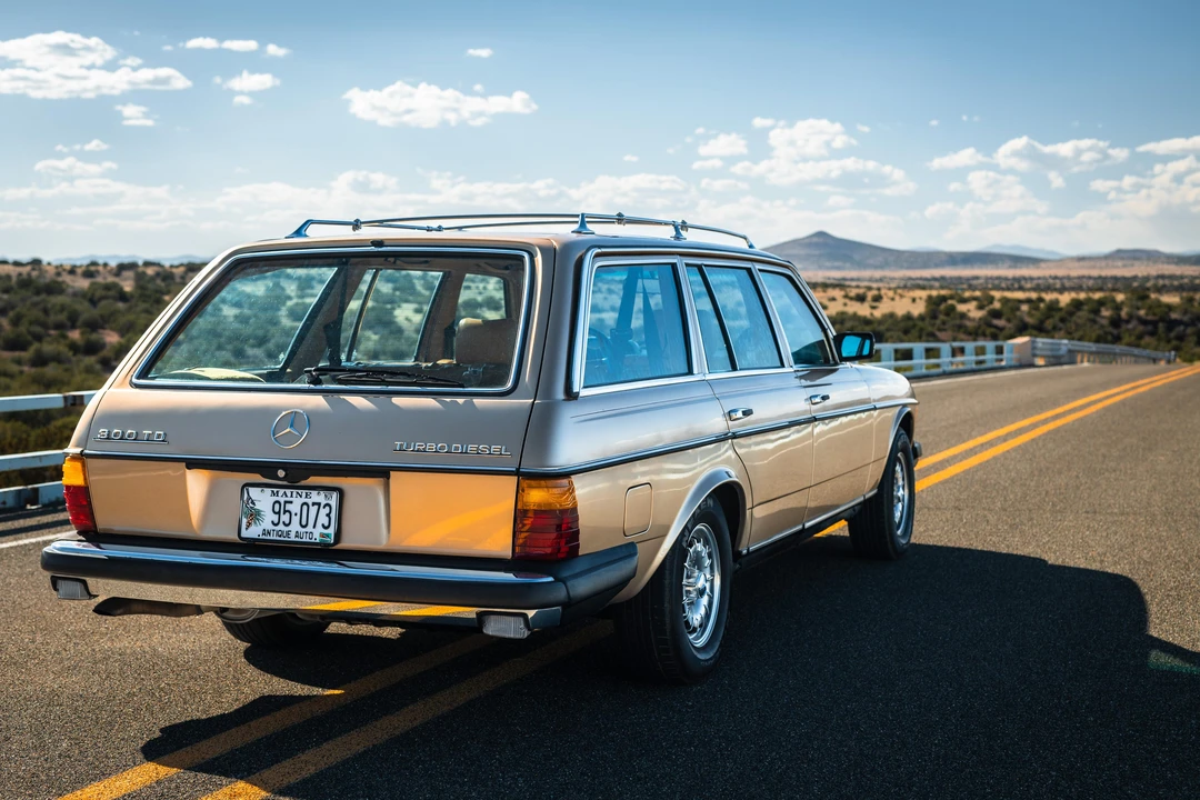 1983 Mercedes-Benz E-Class - Image 13 of 31