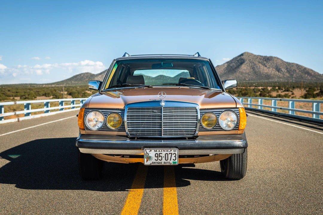 1983 Mercedes-Benz E-Class - Image 7 of 31