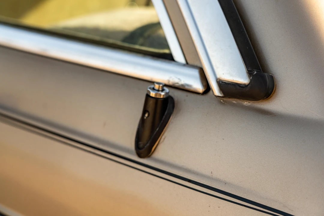 1983 Mercedes-Benz E-Class - Image 26 of 31