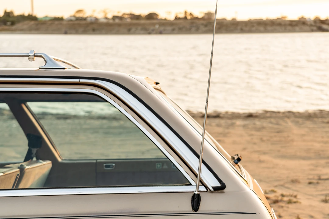1983 Mercedes-Benz E-Class - Image 27 of 31