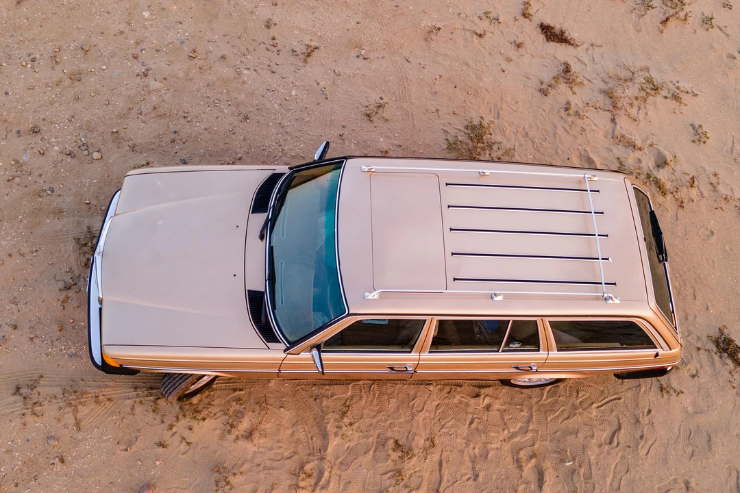 1983 Mercedes-Benz E-Class - Image 14 of 31