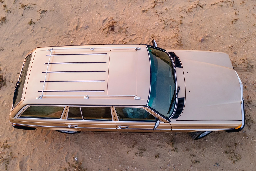 1983 Mercedes-Benz E-Class - Image 17 of 31