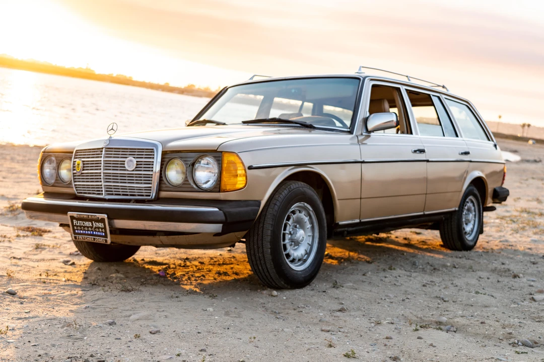 1983 Mercedes-Benz E-Class - Image 6 of 31