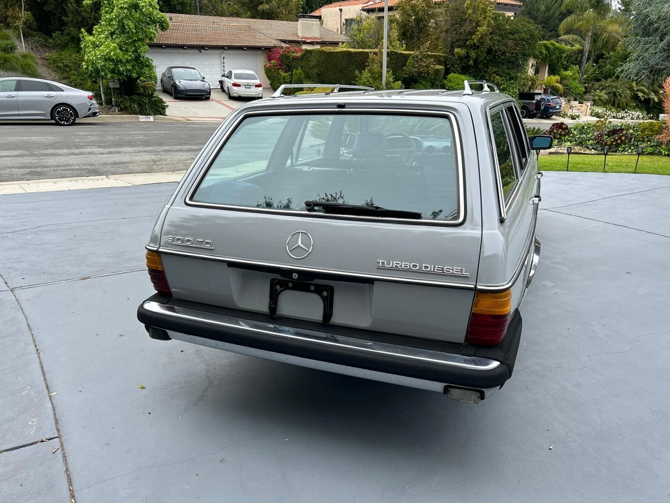 1983 Mercedes-Benz E-Class - Image 27 of 31