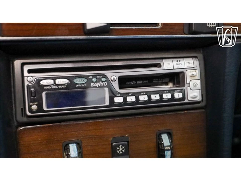 1983 Mercedes-Benz 190E - Image 21 of 31