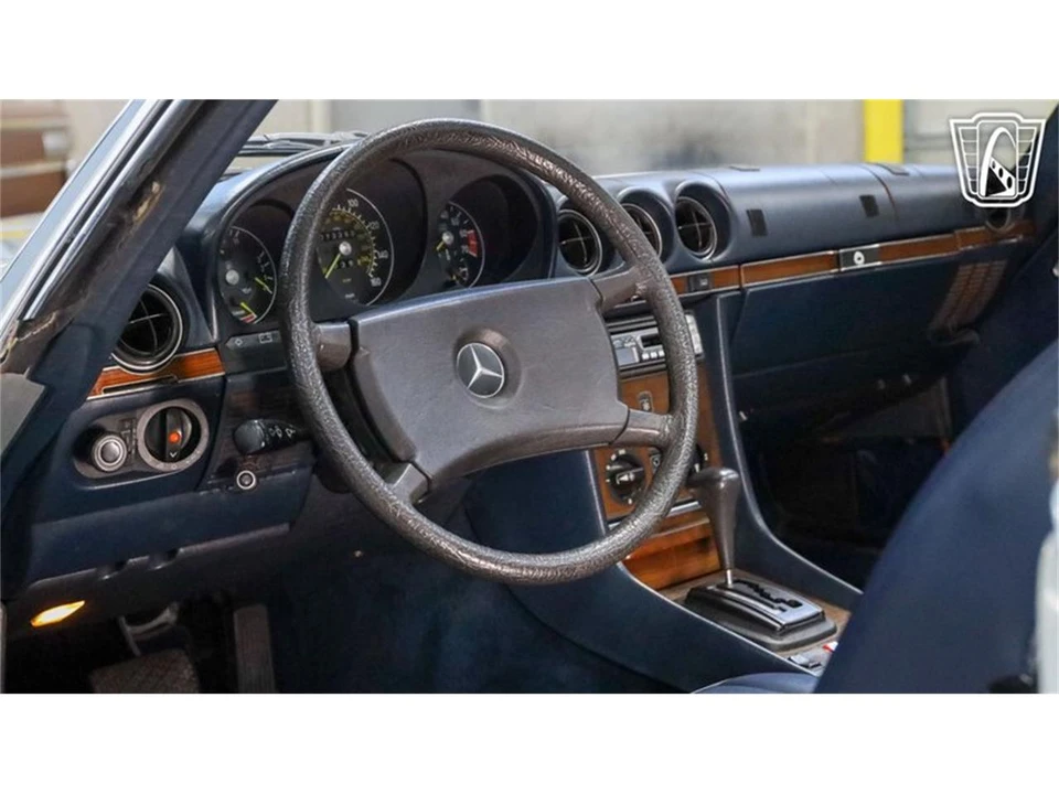 1983 Mercedes-Benz 190E - Image 17 of 31
