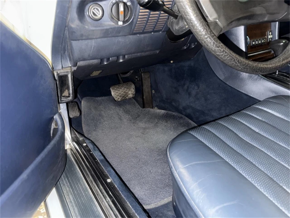 1983 Mercedes-Benz R107 SL-Class - Image 25 of 31