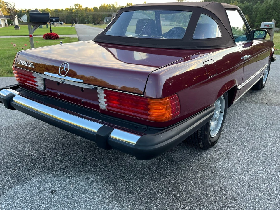 1983 Mercedes-Benz R107 SL-Class - Image 28 of 31