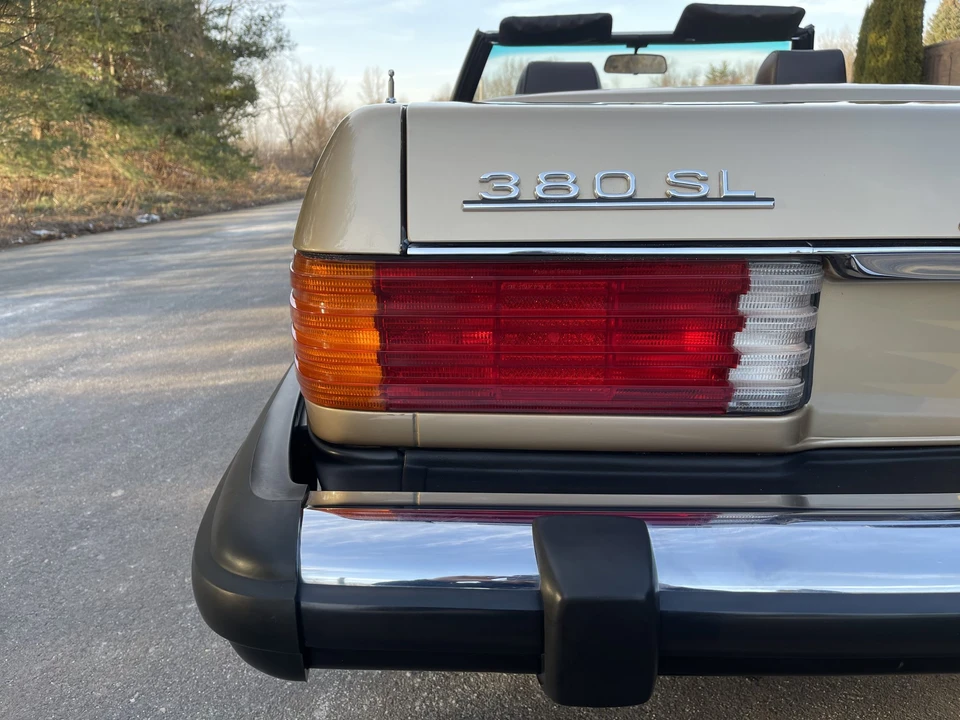 1983 Mercedes-Benz R107 SL-Class - Image 25 of 31