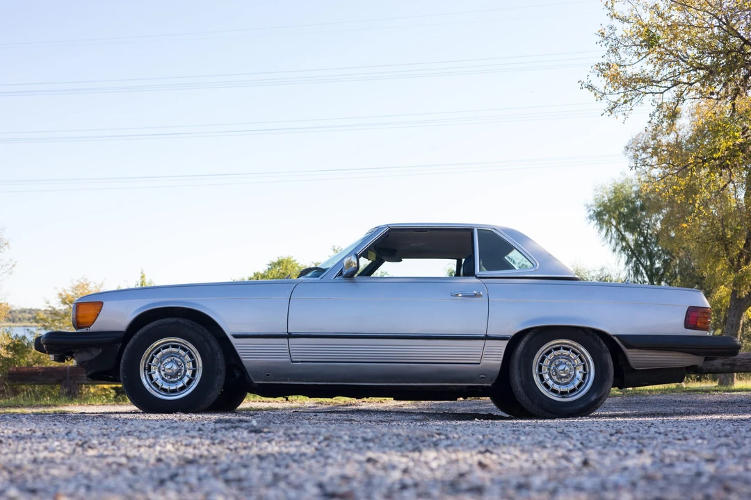 1983 Mercedes-Benz R107 SL-Class - Image 2 of 31